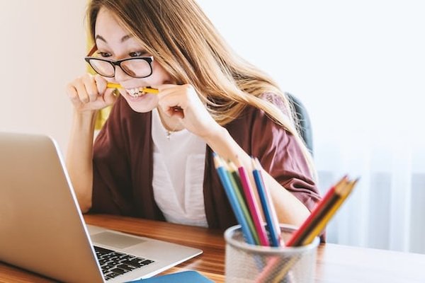 Réviser sans stress : les meilleures méthodes pour une mémorisation efficace